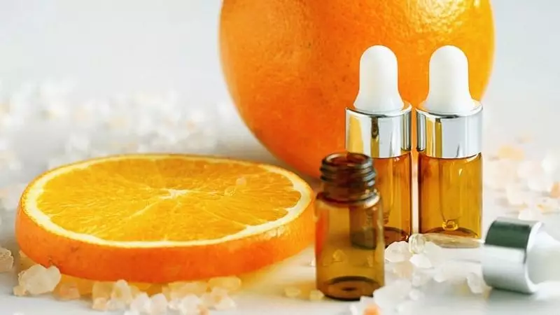 Vitamin C, thành phần vàng giúp bảo vệ da vào mùa hè