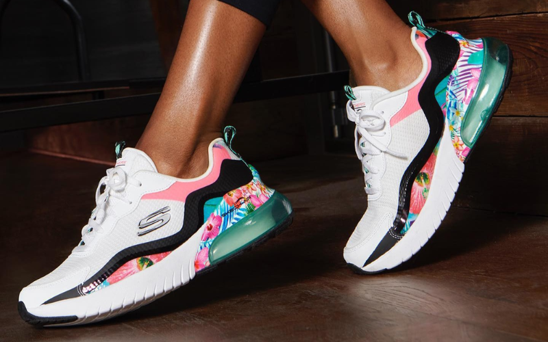 Bảng size giày Skechers chính xác: Cách chọn size chuẩn theo từng dòng