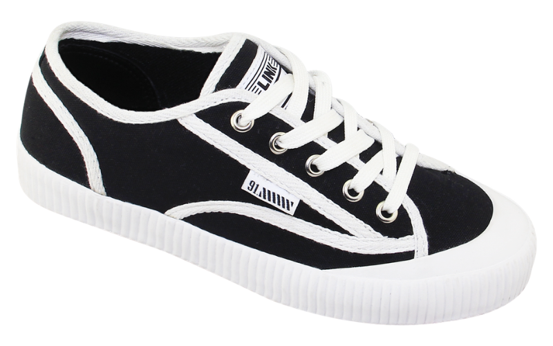 Giày thể thao màu đen