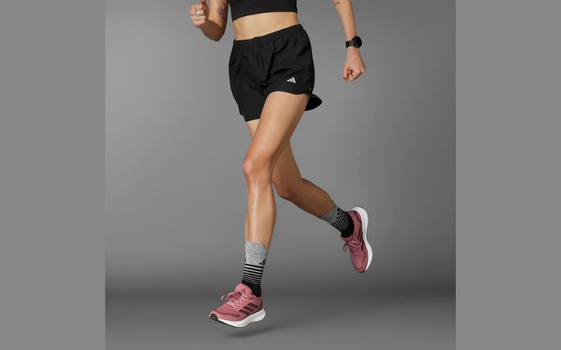 Quần short thể thao + Giày running
