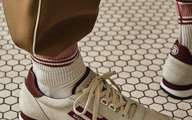 Phối tất và giày sneaker: Cách mix chuẩn đẹp, thời trang và không bao giờ lỗi mốt