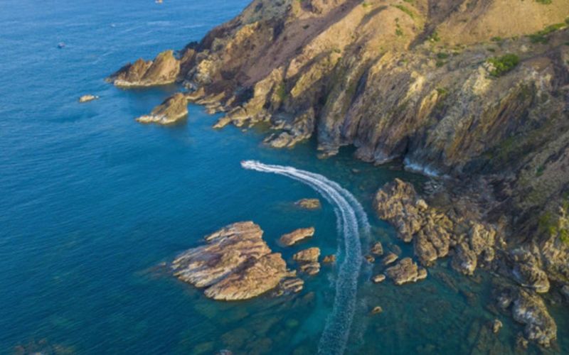 Vượt qua Anh và Ý, Quy Nhơn trở thành "thiên đường biển" xu hướng hàng đầu thế giới