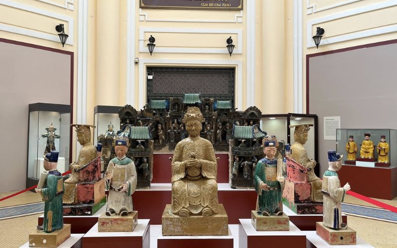 TP.HCM đón nhận thêm hai bảo vật quốc gia: Tuyệt tác gốm 4.000 năm tuổi 44 TP.HCM đón nhận thêm hai bảo vật quốc gia: Tuyệt tác gốm 4.000 năm tuổi