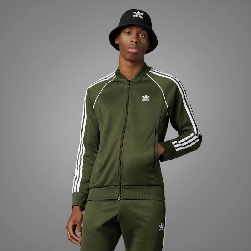 Adidas của nước nào? Giải mã từ A-Z về thương hiệu thể thao toàn cầu 49 Quần áo thể thao Adidas