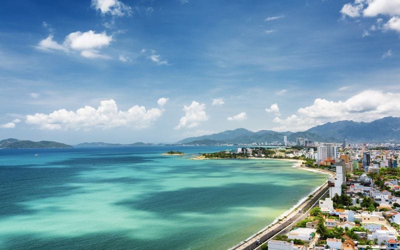 TOP 5 bãi biển đẹp nhất Việt Nam mà bạn không thể bỏ qua 49 Biển Nha Trang – Khánh Hòa