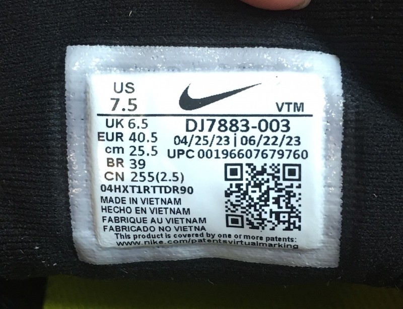 Hướng dẫn cách check giày Nike chuẩn và đơn giản nhất 48 Chất lượng tem ép nhiệt