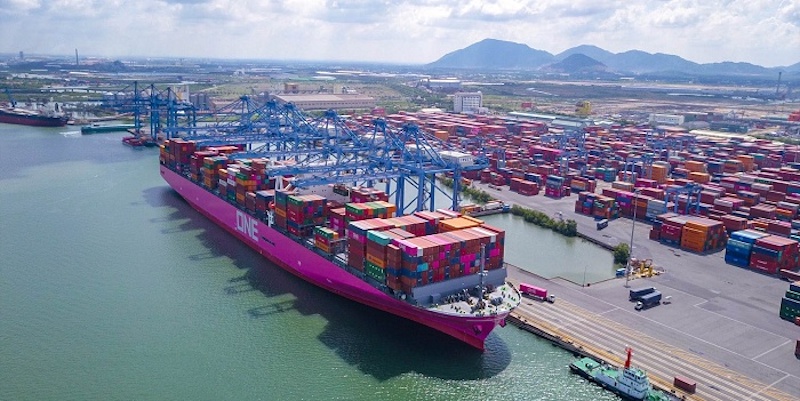 Cảng xanh: Chìa khoá nâng sức cạnh tranh logistics 47 Cảng xanh giúp giảm phát thải từ vận tải biển và đáp ứng chuẩn môi trường quốc tế
