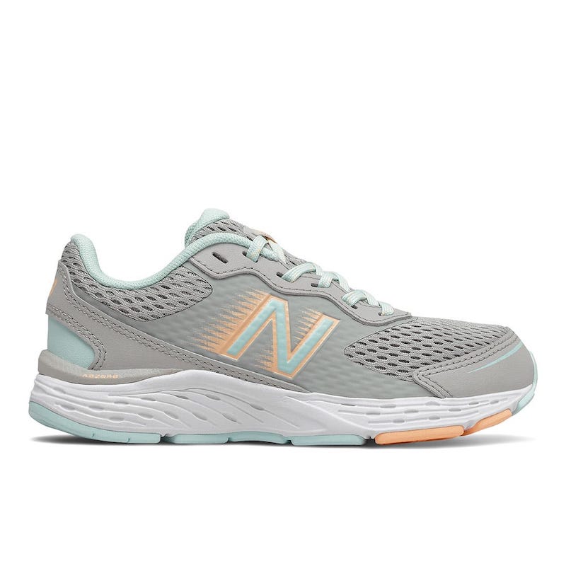 Hướng dẫn chọn giày thể thao trẻ em chất lượng, an toàn 48 New Balance 680 - Đế dày, hỗ trợ cực tốt
