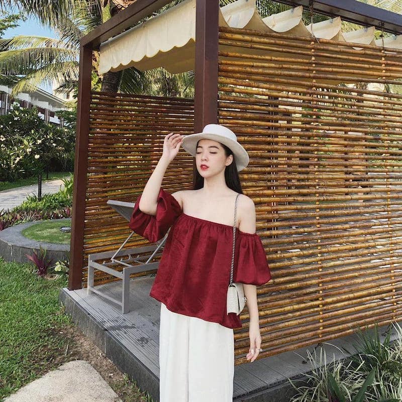 Chụp ảnh mùa thu Hà Nội mặc gì? Gợi ý 10 trang phục cực xinh 48 Áo trễ vai quyến rũ khó cưỡng mùa thu Hà Nội