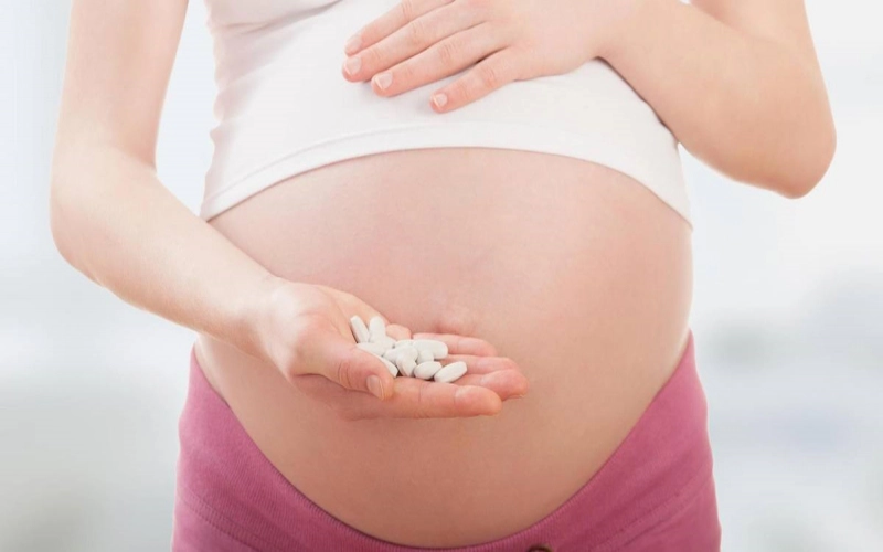 Một số dấu hiệu thừa axit folic mẹ bầu cần biết