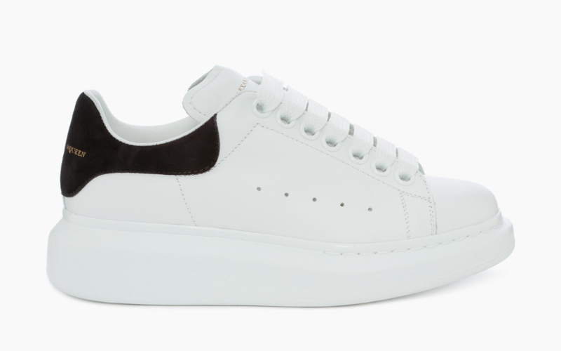 Alexander McQueen Oversize (gót đen)