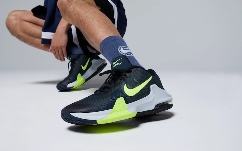 Giày cho người chân bè: Bí quyết chọn sneaker chuẩn và đẹp nhất 26 Giày cho người chân bè: Bí quyết chọn sneaker chuẩn và đẹp nhất