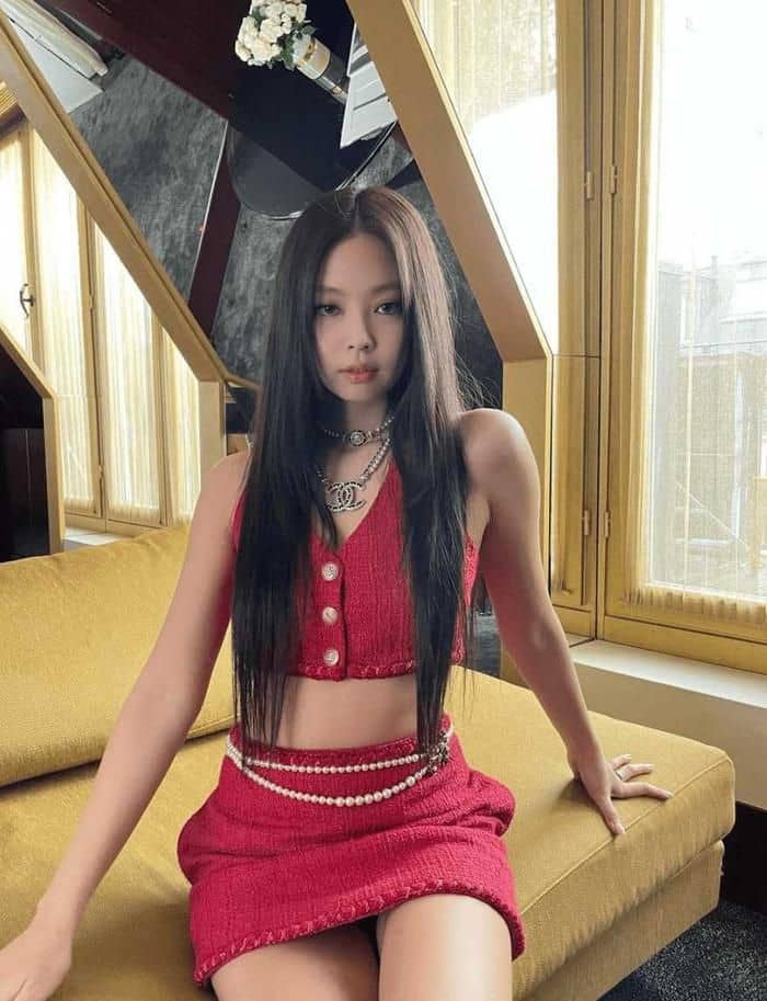 học cách phối đồ cùng Kim Jennie