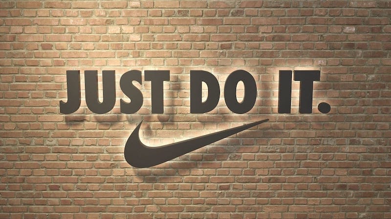 Nike vs Adidas - Cuộc cạnh tranh giữa hai ông lớn trong làng giày thể thao 47 Nike: Biểu tượng cảm hứng từ nước Mỹ