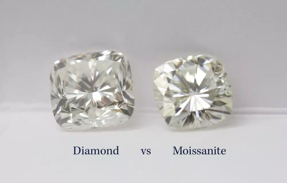 Mách bạn cách phân biệt kim cương nhân tạo và kim cương tự nhiên