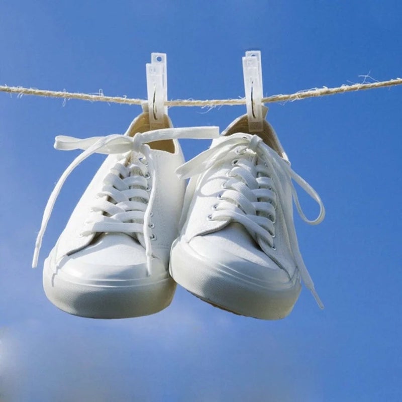 Phục hồi giày sneaker: Nguyên nhân gây tróc da và cách khắc phục hiệu quả 49 Tránh phơi giày dưới nắng gắt hoặc sấy nhiệt cao để không làm nứt, bong da giày