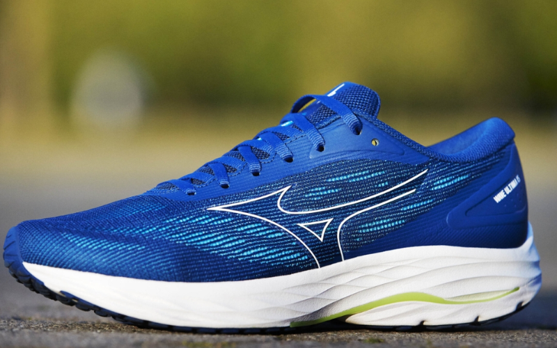 Giày chạy bộ Mizuno