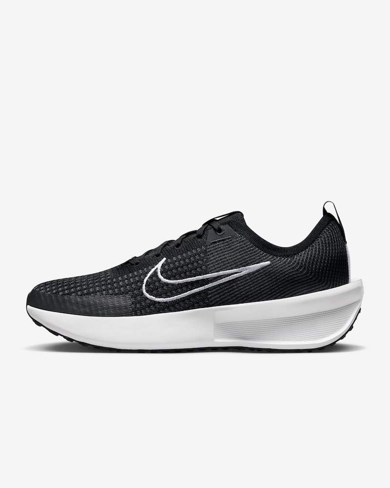 Nike - Ông lớn trong làng giày thể thao