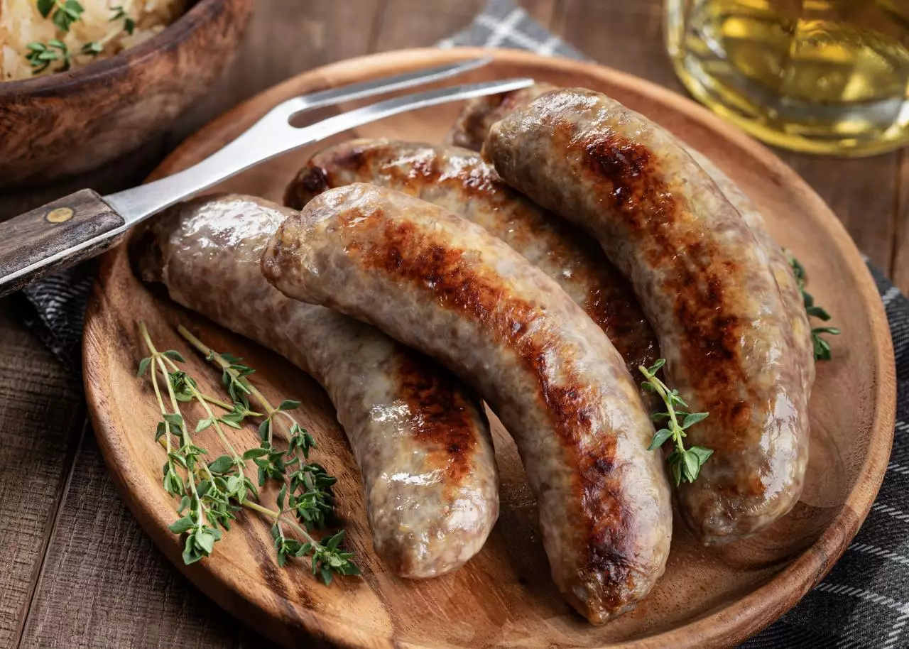 Xúc Xích Đức (Bratwurst)