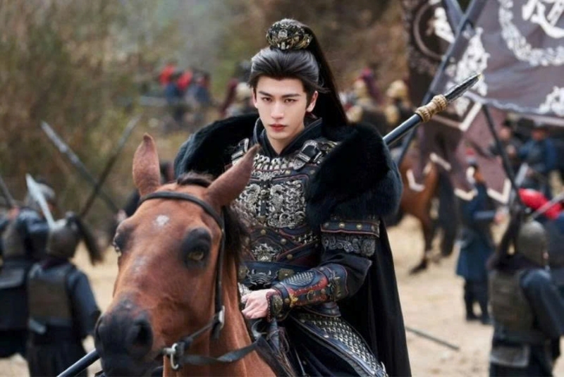 ‘Tướng quân kem nền’ gây bão dư luận, Cục Phát thanh và Truyền hình Trung Quốc họp khẩn